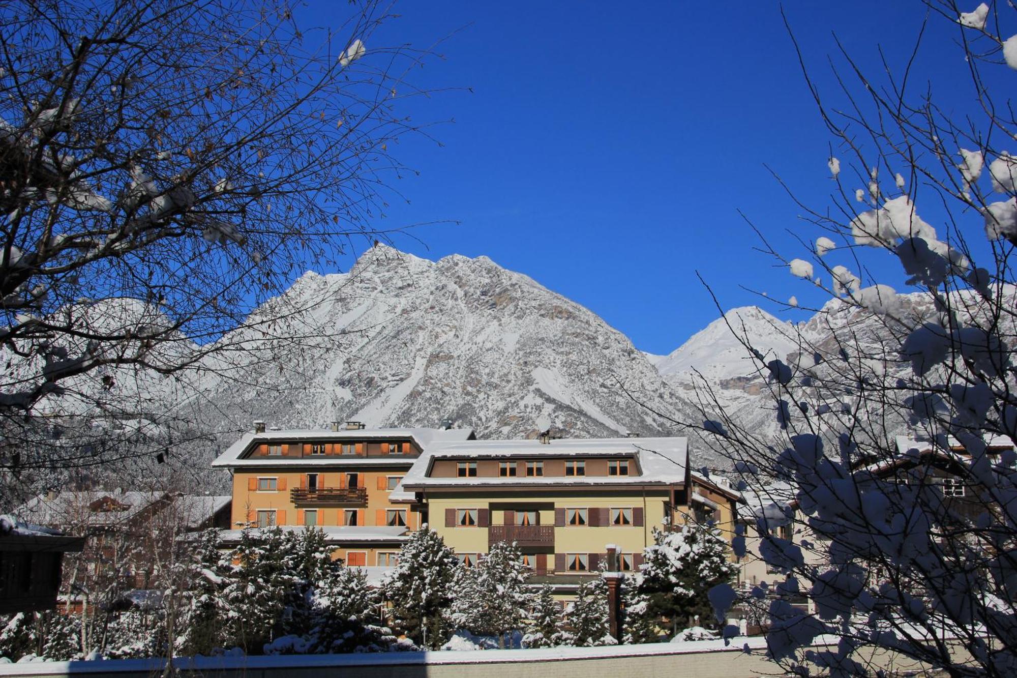 Hotel Meuble Sci Sport Bormio Exterior foto