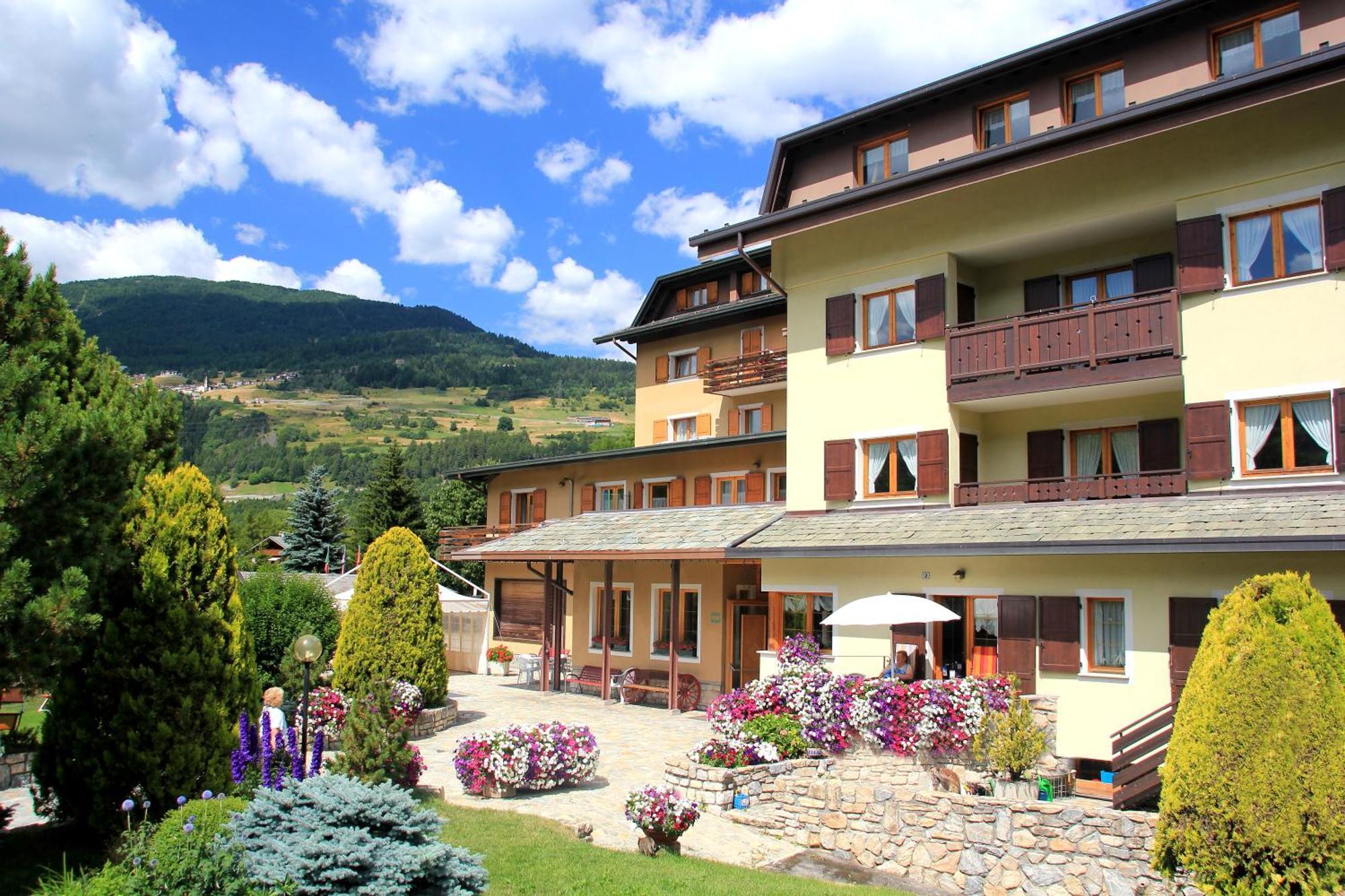 Hotel Meuble Sci Sport Bormio Exterior foto
